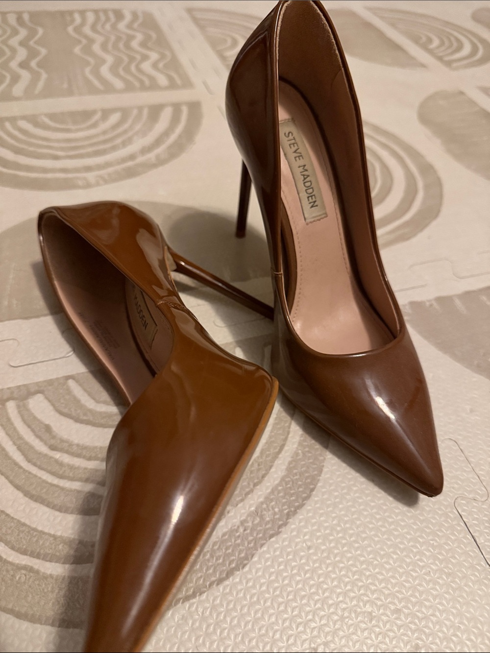 Steve Madden Brown Patent Pointed-Toe Stiletto Pumps